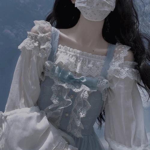 血色海湾背后